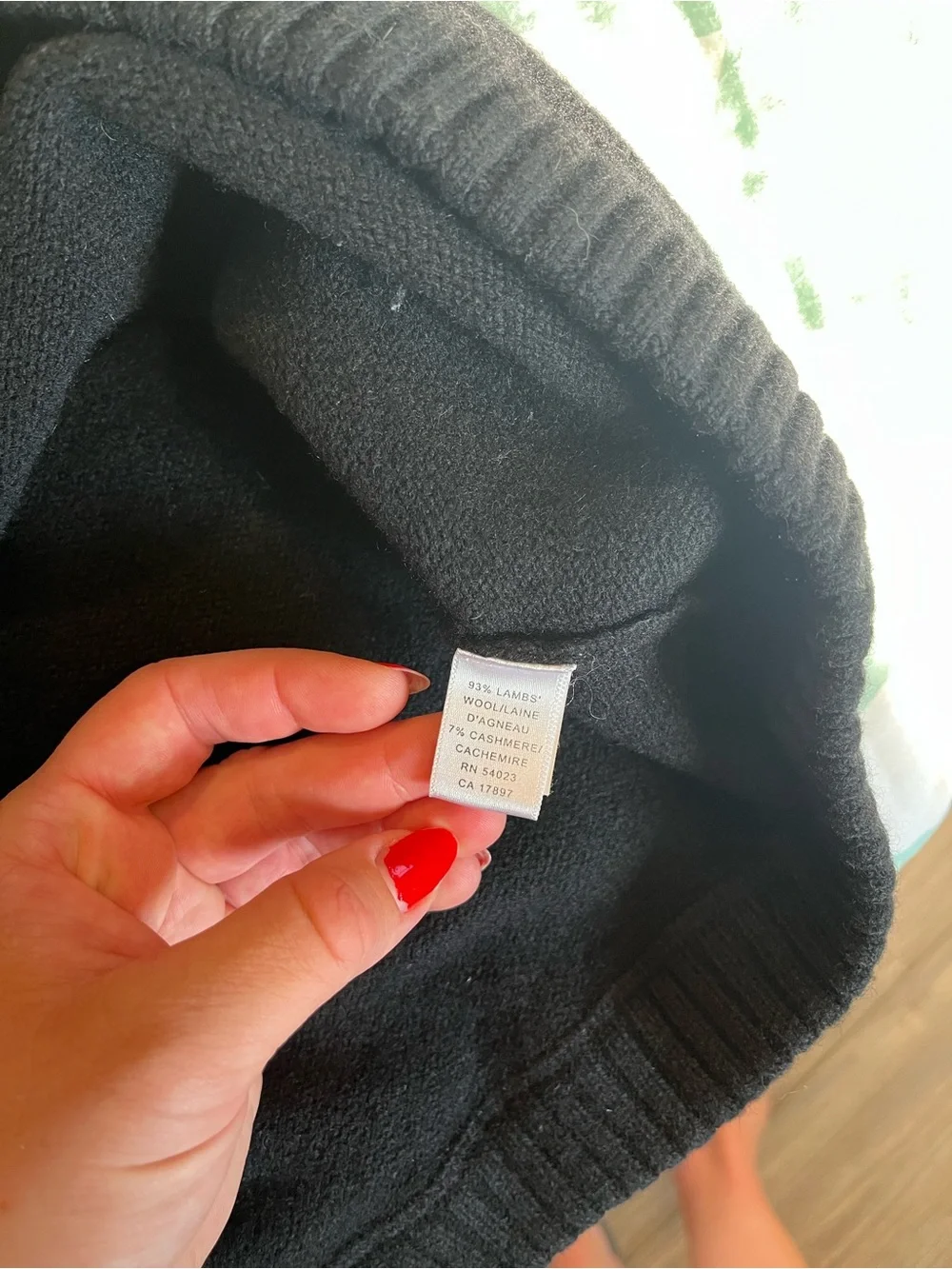 Banana Republic staple crewneck